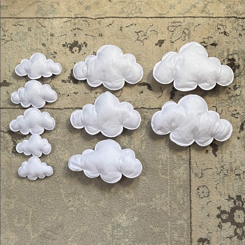 White Cloud Plush Décor Set